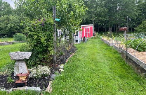 Falls Farmstead 1865 Ellis House Cozy and Comfy Apt #1 - Foto 8