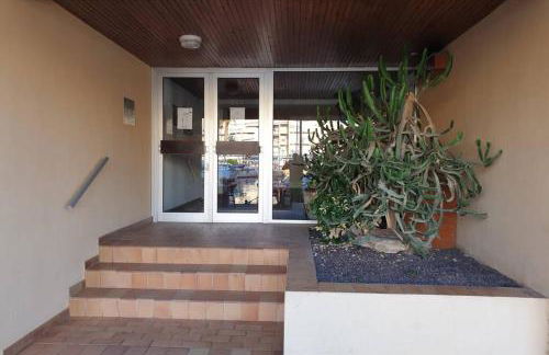 FACE MER ENTRE PLAGE ET MARINA - Foto 19