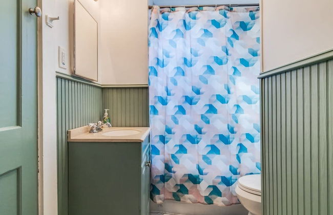 Jefferson Flat - Guest Room - Photo 2