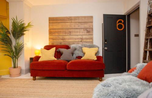 Stag & Hen Retreat - Walk to Nightlife - Sleeps 16 - Foto 34