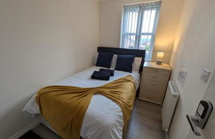 Large Modern House with Private Parking - Foto 92