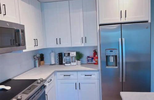 Lux property great for 1 to 8 Guests-family trip ,5Beds 2Rooms Staycation with Gym and EV, proximity to Downtown and Beaches - Foto 35