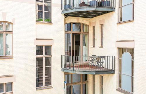 1,399 sq ft Historic Landmark, Checkpoint Charlie - Foto 37