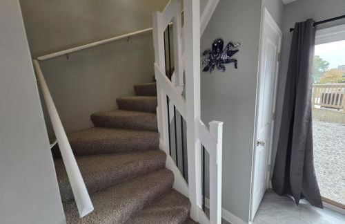 3BR 2BTH Waterfront Vacation Rental on Riverwalk to Downtown McHenry with Pier - Foto 9