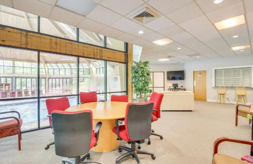 Community Indoor Pool Tannersville Townhome - Foto 36