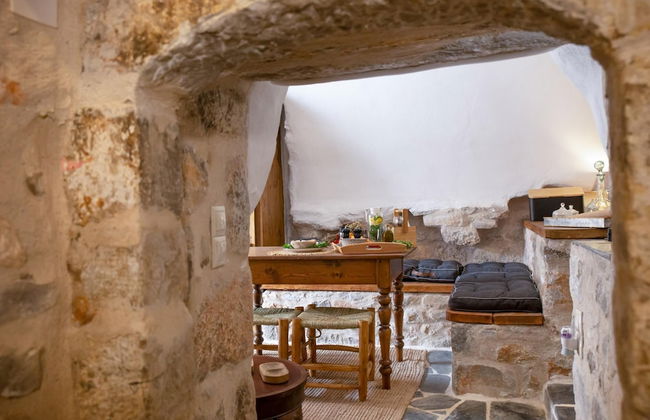 Dandy Villas Tower House Built in 17th Century Pool - Photo 29