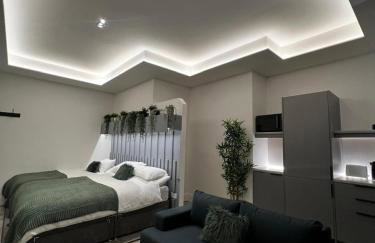 ResiLets - Mood Studio 4 - Town centre studio room with en-suite - Foto 8