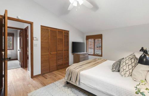 Dream Retreat with Hot Tub, FirePit, Grill and only 15 min to Downtown Chattanooga - Foto 23