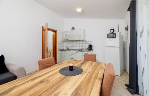 Apartments By the sea in Lopar - Photo 73