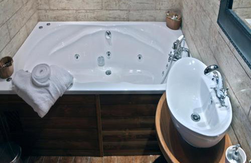 Feggarognemata Suites - Photo 22