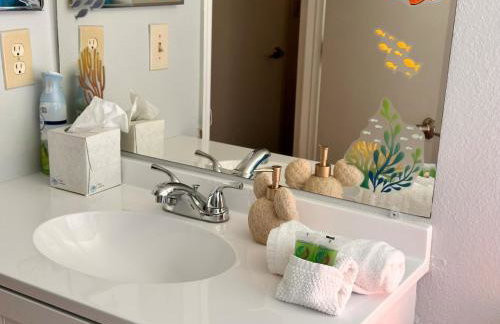 Disney Magic Condo 1st Flr 3BR Disney-Themed Pool - Foto 18