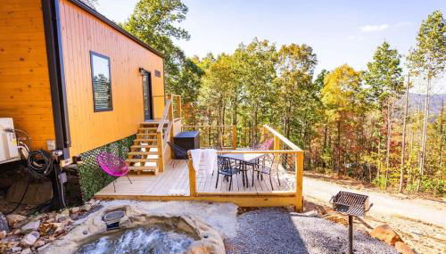 Blooming Redbud Treehouse with private hot tub - Foto 5