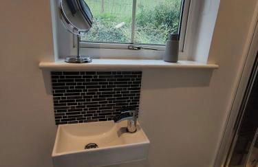 The Pumphouse with Hot Tub - Foto 24