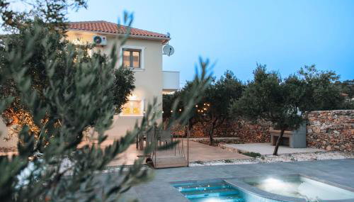 Villa Di Leon - Uniquely Designed Villa with Pool in a Picturesque Village near Famous Porto Limnionas, Offering Exceptional Hospitality By Villa Mana Gers - Foto 5