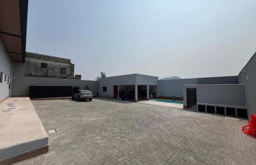 Luxuoso flat na praia de Itaipuacu - Foto 3