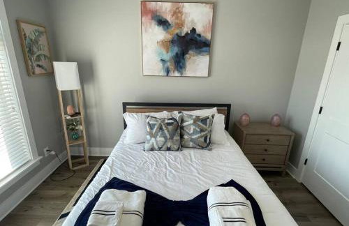 Pet friendly Wi-Fi luxury gated community downtown Greenville - Photo 10