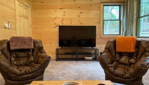 Creekside Getaway - King Bed - Full Kitchen - Foto 4