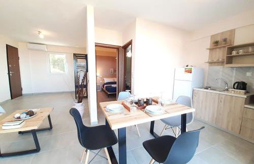 Manos Philoxenia - Foto 12