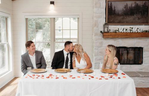 The Summit - 4 cabin getaway for 20 guests with views - Foto 72