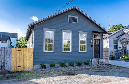 Uptown 3BR w Fenced Yard Near Magazine - Photo 26