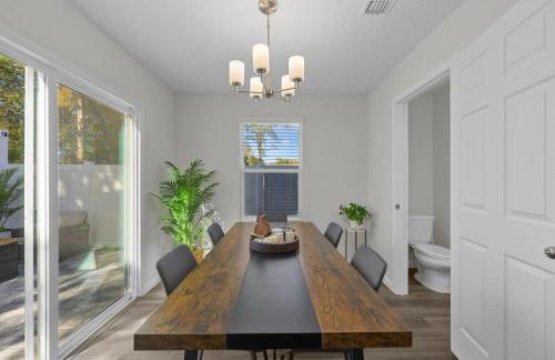 Brand New beautiful house with a luxury backyard - Foto 15