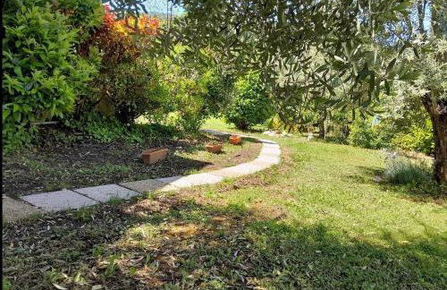 chambre et salle de bain privé s'ouvrant sur terrasse, jardin et cuisine d'été - Foto 10