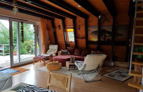 Ferienhaus zum Wohlfühlen in der Eifel, Poolnutzung, Tennis, Minigolf, Seenähe - Photo 4