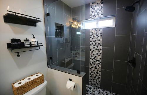 Steps 2 Beach- Luxury Home, Game Room, Roof Deck, Firepit, Pets OK - Foto 25