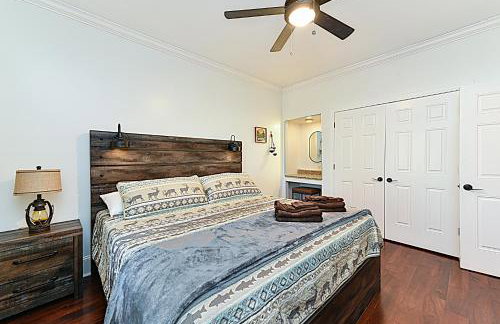 Secluded Lodge 8acres Hot Tub, Pingpong pedalboat! - Foto 16