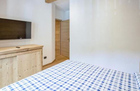 Nice Apartment In Lanzada - Photo 18