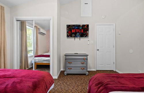 Pocono Lake Escape, includes Golf Cart, Firepit - Foto 30