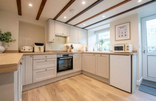 Charming 3-Bed Cottage in Stunning Yorkshire Dales Location, Swaledale - by MCPI Hosting, Ideal for Families, Couples, Walkers & Groups - Foto 2