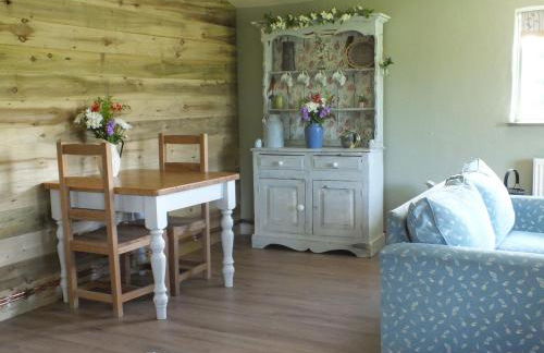 The Potting Shed And The Garden Shed Self Catering - Photo 14