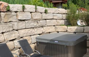 Chalet BERGSUCHT in Ruhpolding Bayern, Traumlage am sonnigen Südhang, kostenlose Parkplätze, schnelles WLAN, ruhige Sackgasse, NETFLIX inklusive - Foto 4