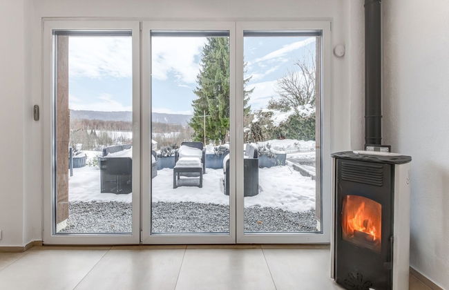 Beautiful Cottage in La Chaux With Jacuzzi - Foto 40