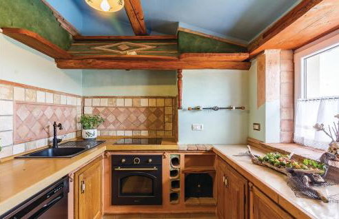 Four-Bedroom Holiday Home With Sea View In Krnica - Foto 33