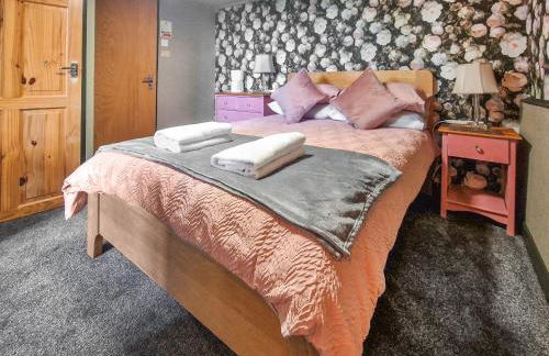 Goonearl Cottage - Photo 14