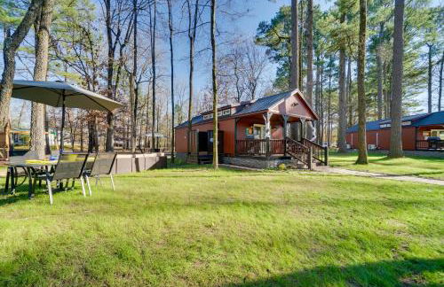 Hook, Line and Sinker Retreat with Fire Pit! - Foto 25