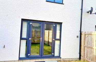 3 bed house with parking near airport - Foto 21