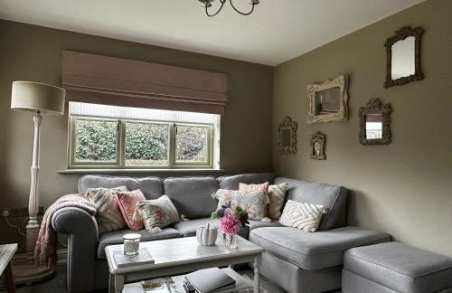 Cottage - Sleep 4 Pet Friendly & Enclosed Garden - Foto 8