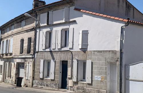 Maison de charme 19ème rénovée proche Angoulême, idéale famille, équipement complet, animaux acceptés - FR-1-653-181 - Foto 34