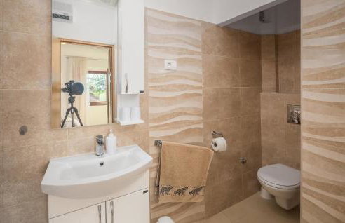 Awesome Home In Zminj - Foto 30