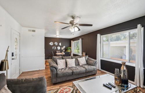 Cozy Temple Home - Fenced Yard & Wi-Fi home - Foto 14