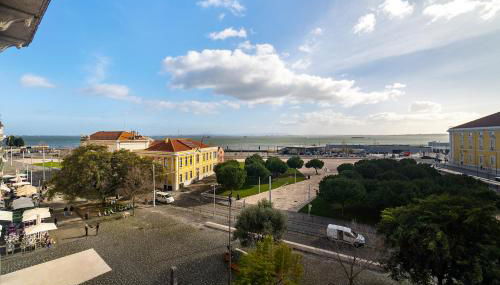 WHome Majestic Lisbon Stay with Breathtaking River Views - Photo 4