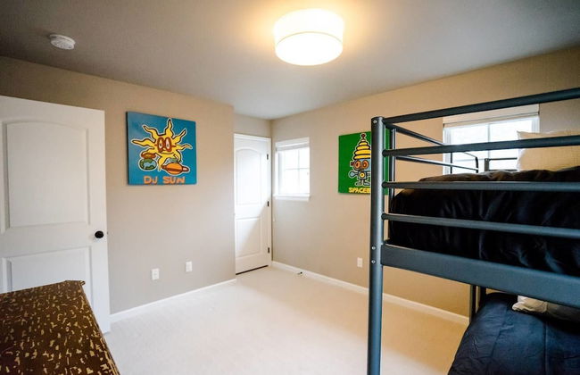 Time Capsule Tudor A Modern Family Getaway - Photo 4