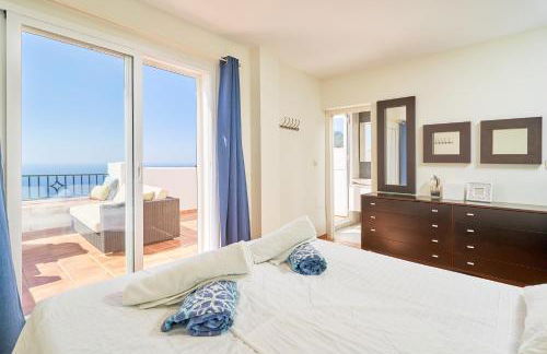 Stunning sea views pool garden - Foto 14