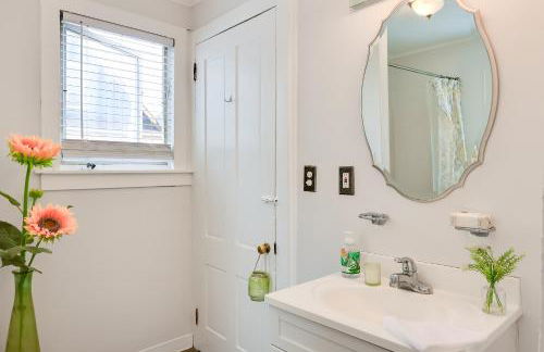 5 Blocks to Beach Apt with Balcony in Ocean Grove! - Foto 16