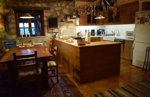 Arli House - Photo 6