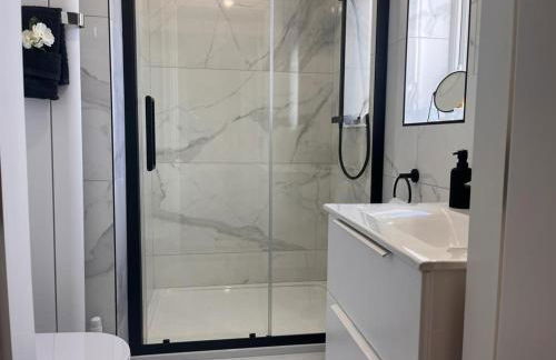 Sunset Cottage - Sleeps 6 - Parking - Garden - Foto 10