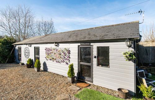 The Pine Lodge with Hot Tub and Games Room - Foto 25